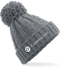 Load image into Gallery viewer, Comhaltas Cable Knit Pom Pom Hat